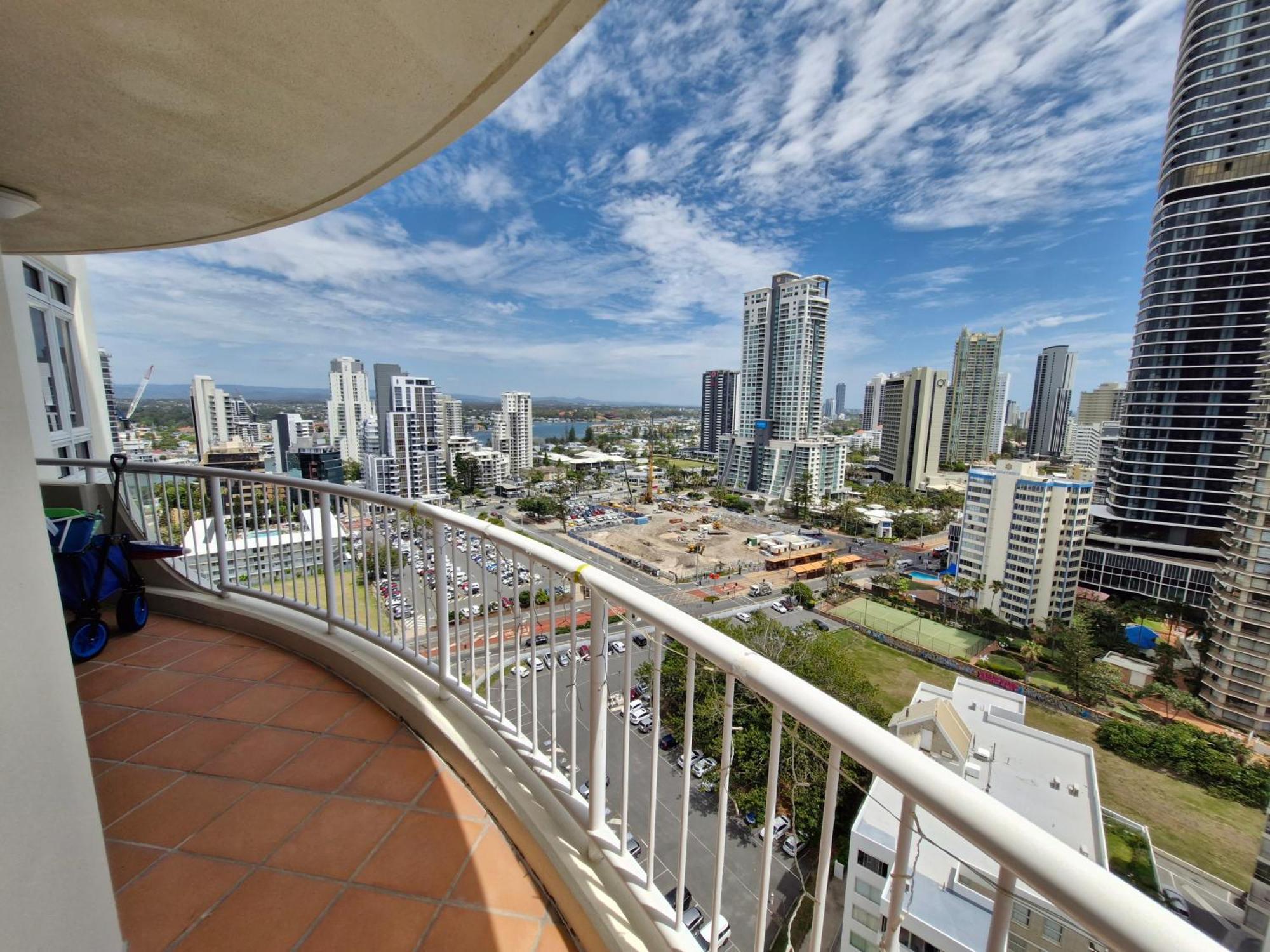 Apr Private Suites Moroccan By The Beach Gold Coast Exterior foto